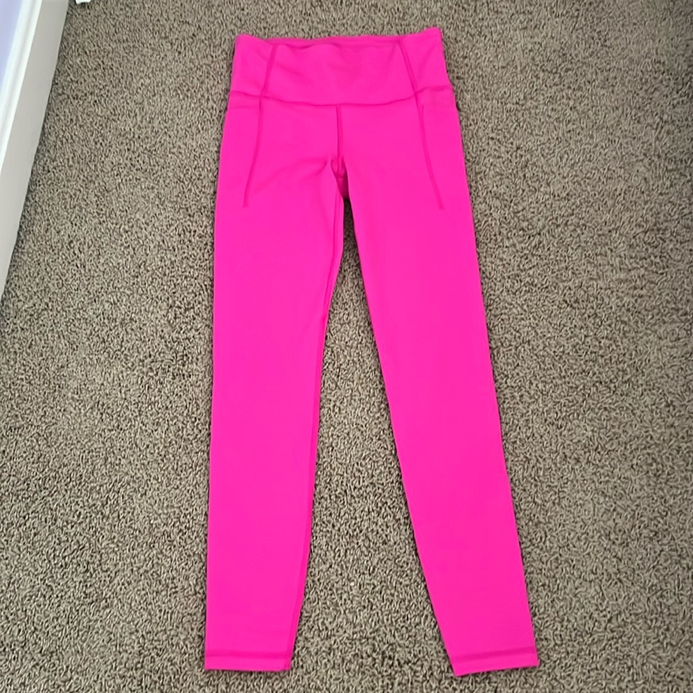 NWOT Gap size XS hot pink athletic leggings